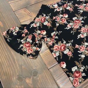 Bobeau Women’s Bell Sleeve Top - M